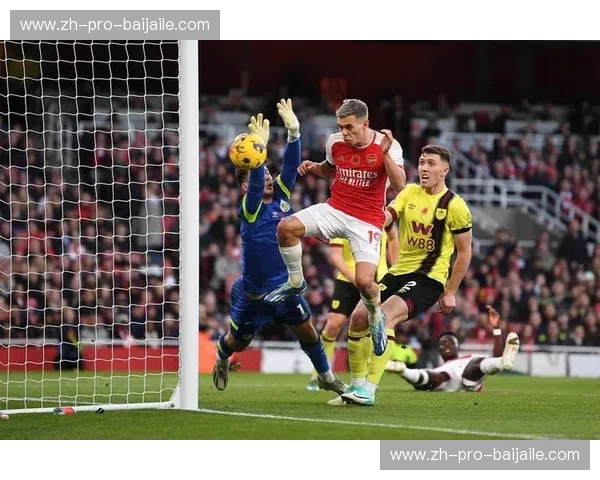 绿茵狂想曲:重温阿森纳vs科隆,那一夜的酋长球场不仅有足球 绿茵狂想曲:重温阿森纳vs科隆,那一夜的酋长球场不仅有足球